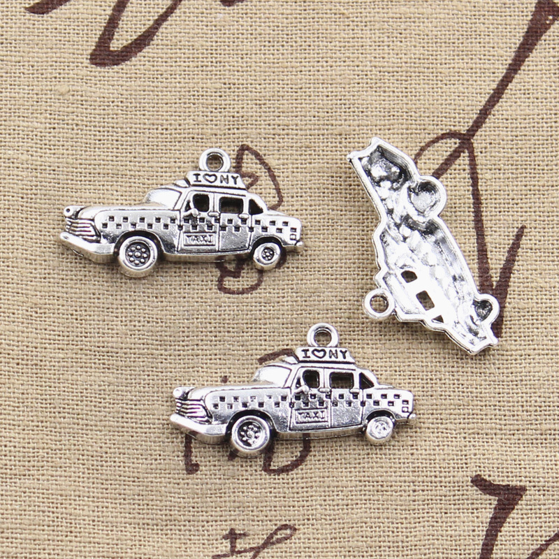 Jewelry Making York - 8 個チャームニューヨークタクシー車 18 × 32 ミリメートルチベットシルバーカラーペンダント