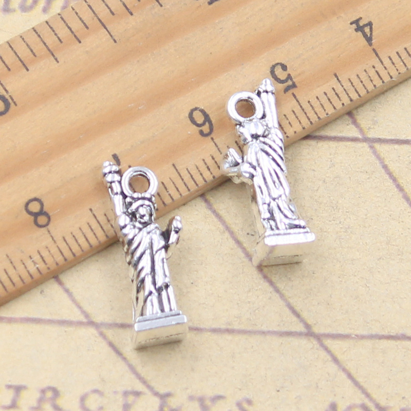 10 個チャームニューヨーク自由の女神 21 × 7 × 6 - Jewelry Making York のレビューと価格