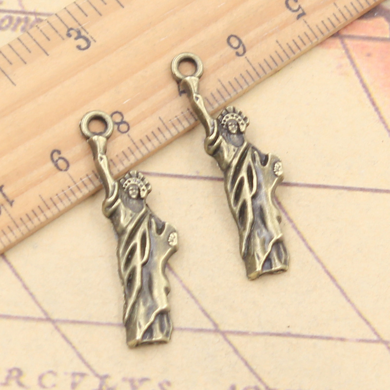 20個のチベットシルバーカラーペンダント,自由の女神,ニュー - Jewelry Making York のレビューと価格